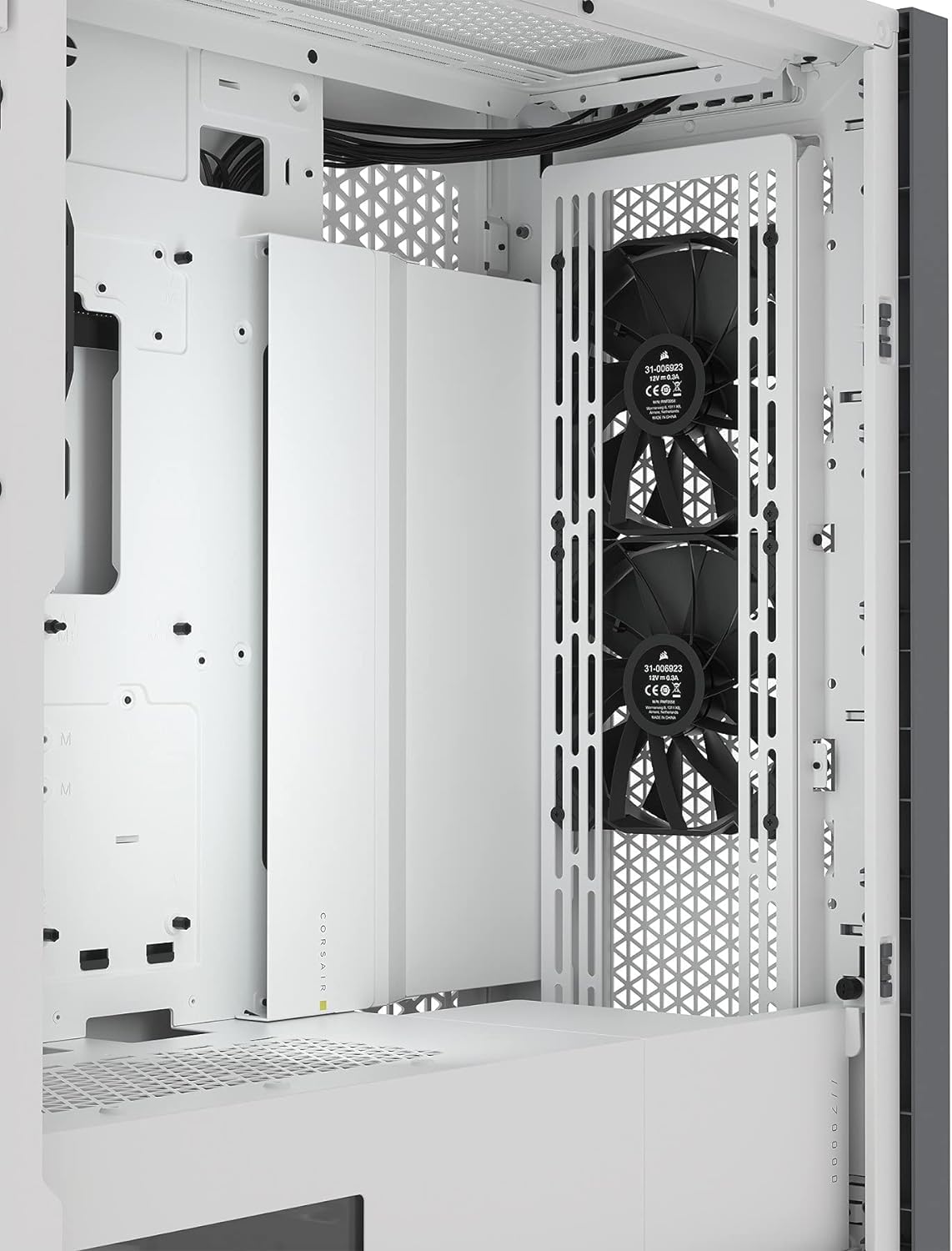 CORSAIR 7000D Airflow Full-Tower ATX PC Case (High-Airflow Front Panel, Three Included 140mm Fans with PWM Repeater, Easy Cable Management, Spacious Interior, Customisable Side Fan Mounts) White